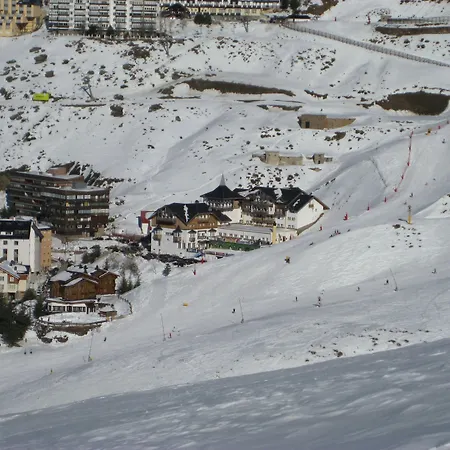 Ghm Monachil מלון