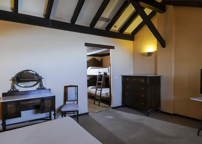 Ghm Monachil מלון