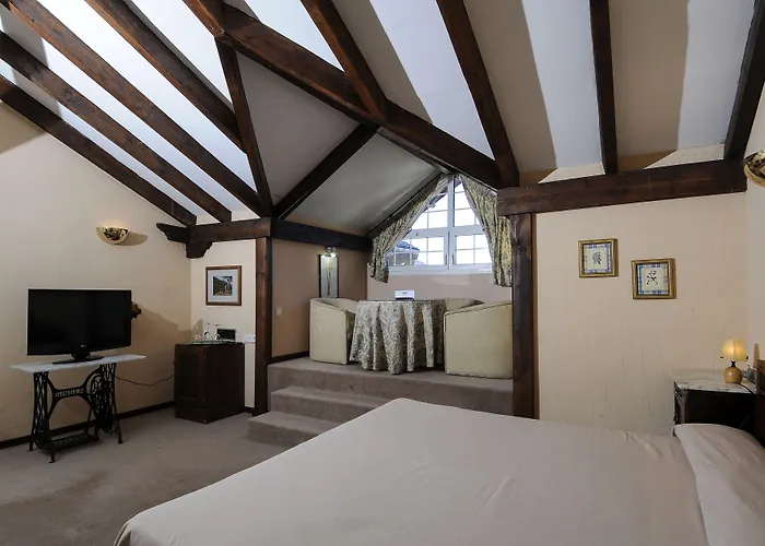 Ghm Monachil מלון